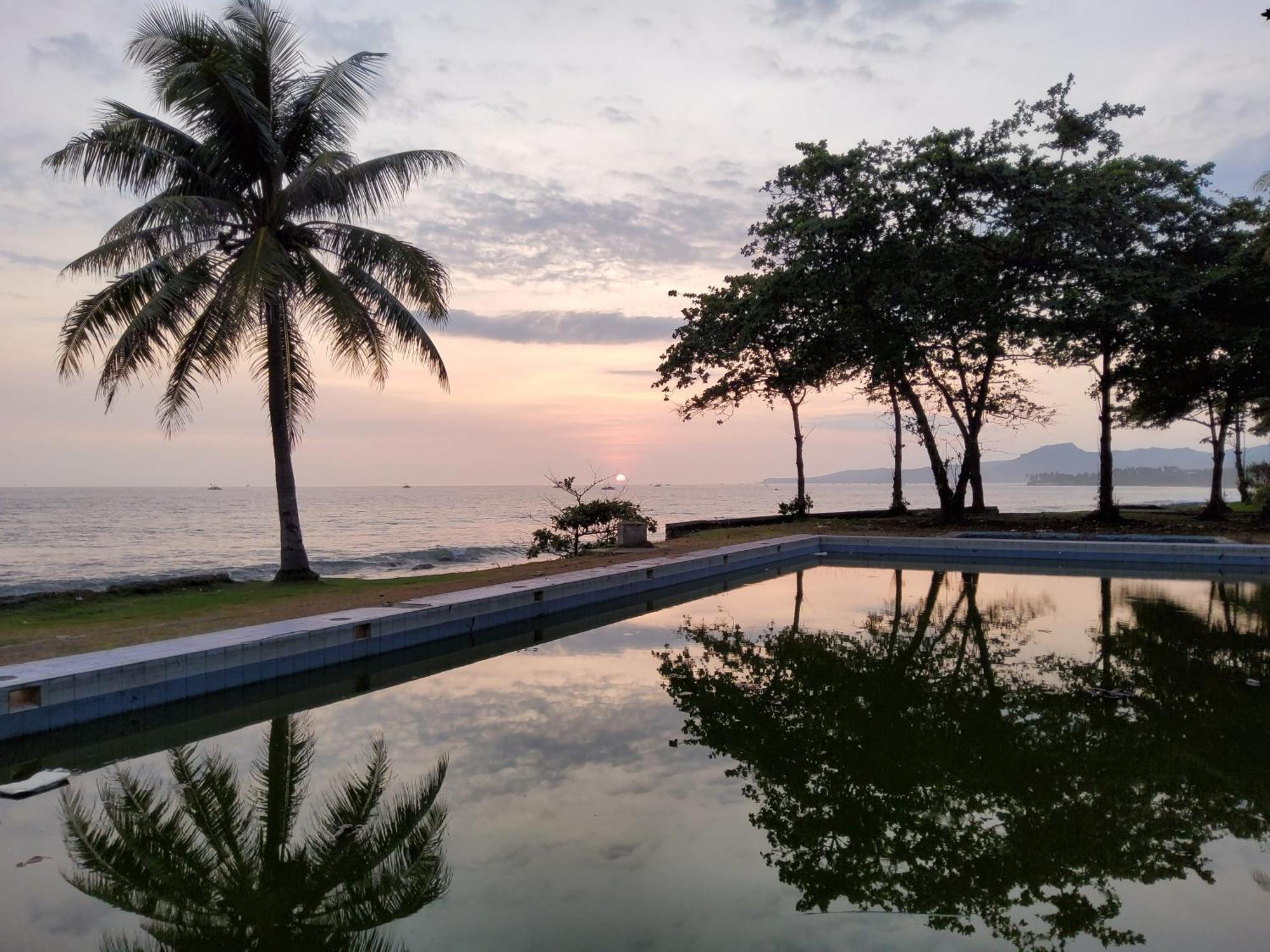 Hotel Kumala Samudra Cikakak Exterior foto